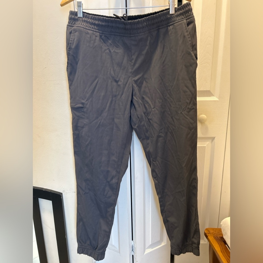 Tahari Men’s Gray Jogger Pants – Size L